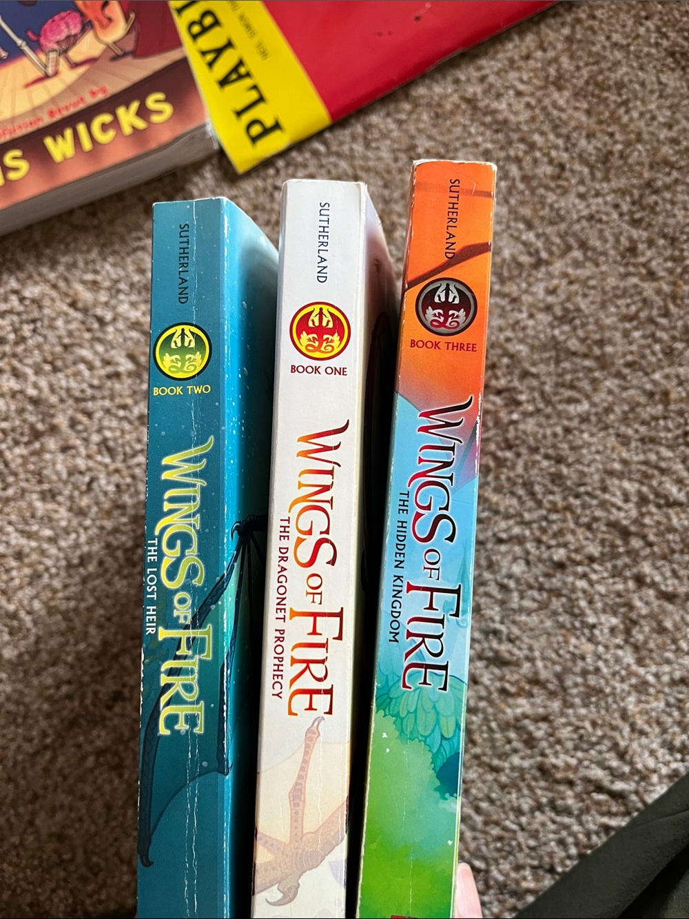 Wings of Fire Book Set - Teal, White & Orange Spines